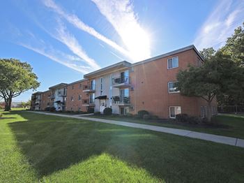 Lakeland Terrace Apartments in Euclid OH